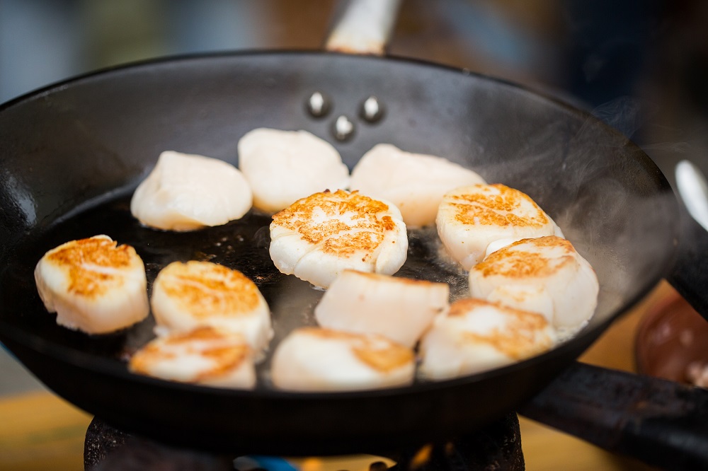 Can You Eat Scallops While Pregnant? Mollusk Explained - Birthing For Life