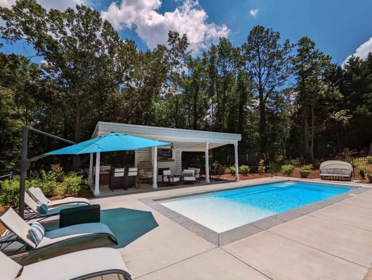 Modern Outdoor Entertainment With Swimming Pool
