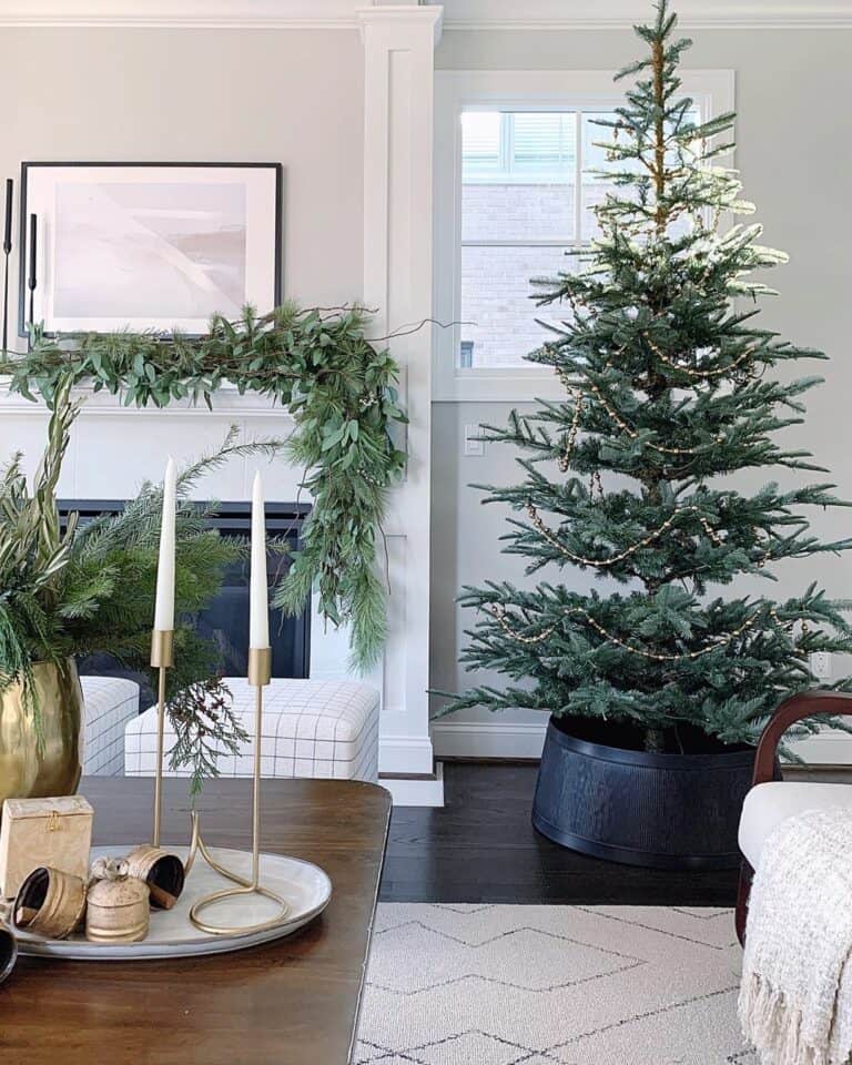 Chic Black Tree Collar for Christmas Tree