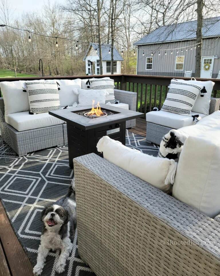 String Lights for White and Gray Deck