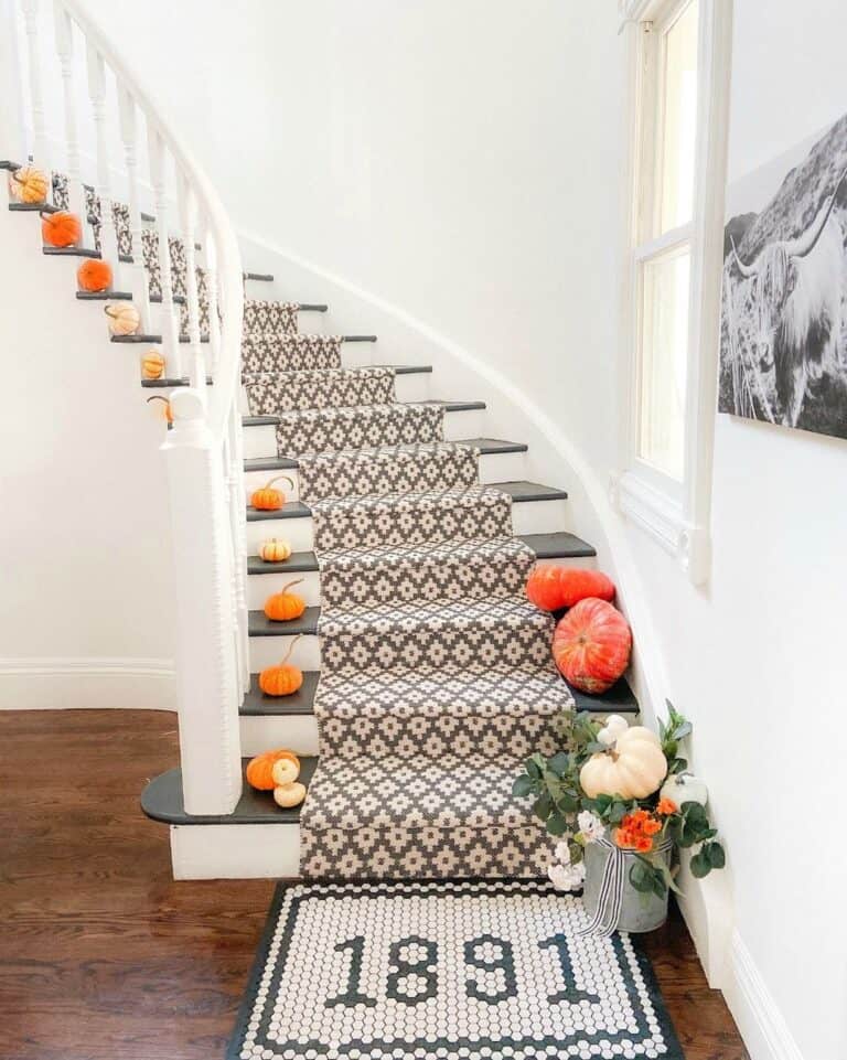 White Stairs Skirt Board for Curved Staircase