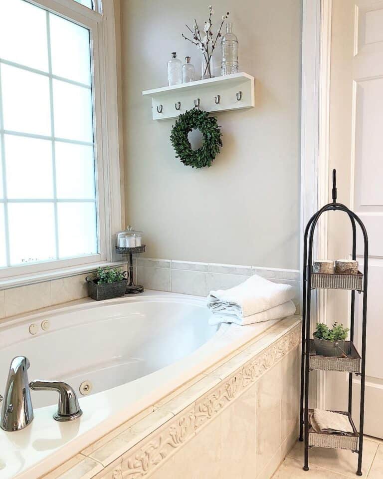 Beige Bathtub Ledge with Ornate Beige Trim