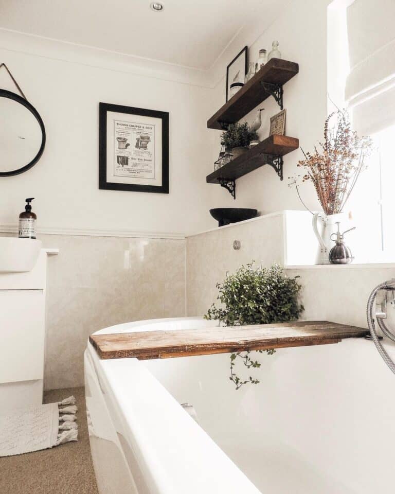 Glossy Beige Tile Tub Surround with Ledge
