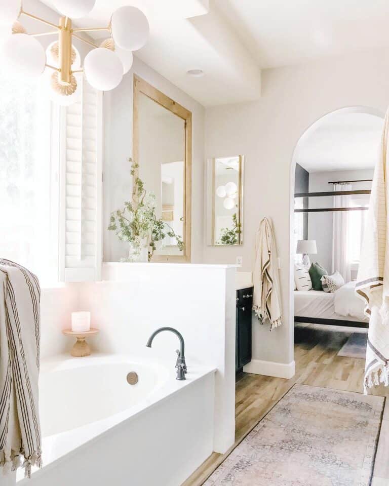 Ivory Tub Surround with White Ledge