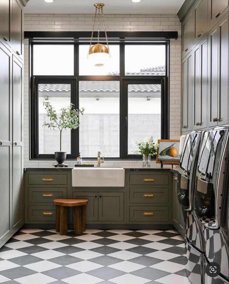 Black and White Checkerboard Floor