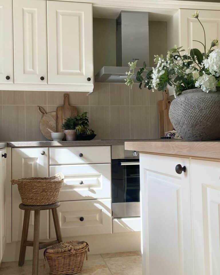Black Hardware With Stainless Appliances