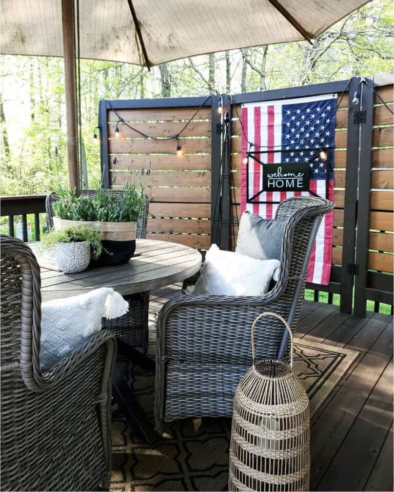 String Lights on Patio Privacy Screen