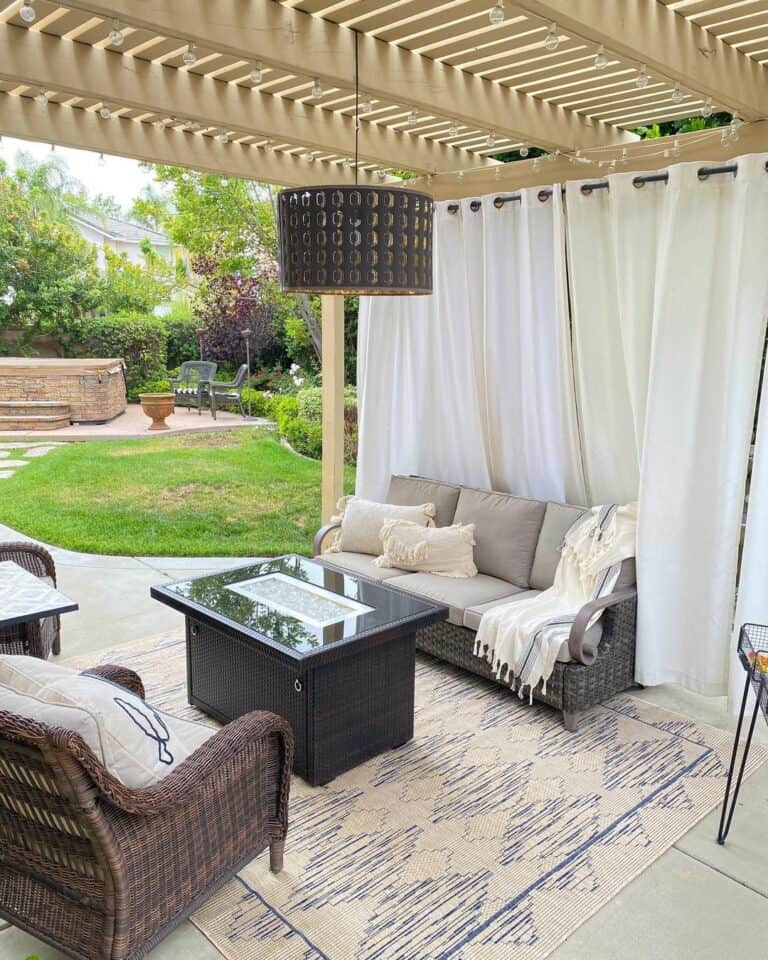 Rattan Chandelier Patio Light Décor