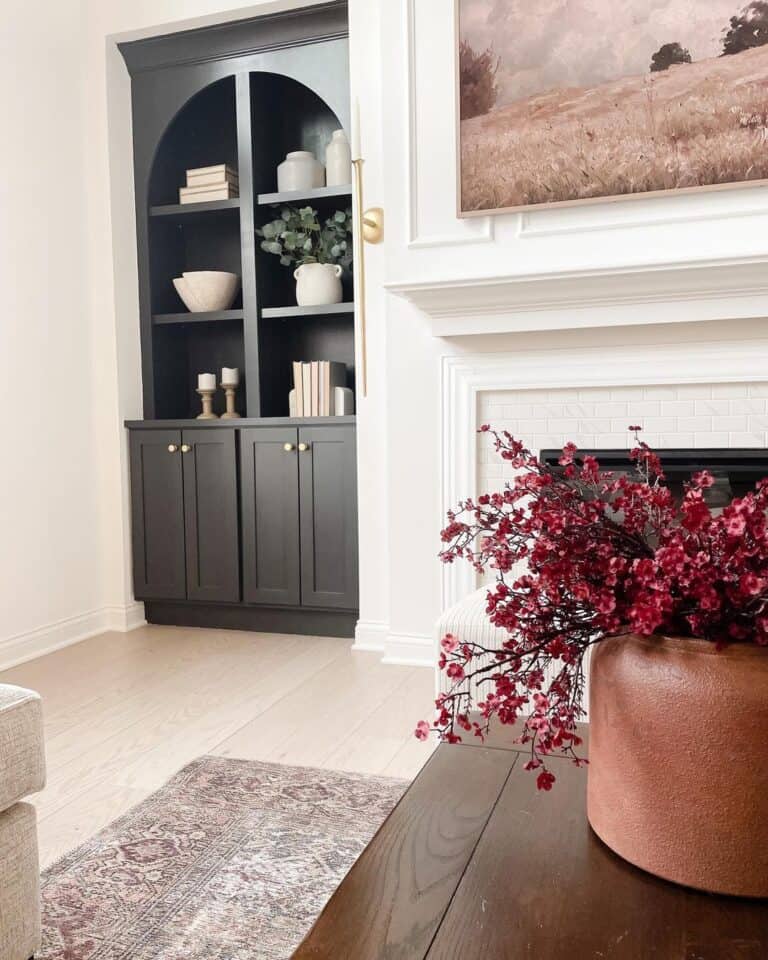 Iron Ore Built-In Displaying White Décor