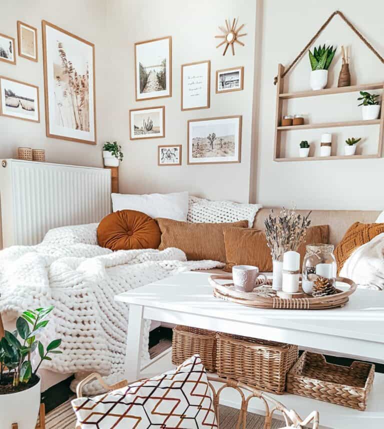 Adjoining Gallery Walls With Thin Wooden Frames