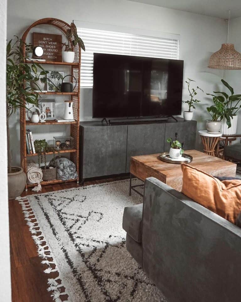 Blending Bohemian and Modern Styles