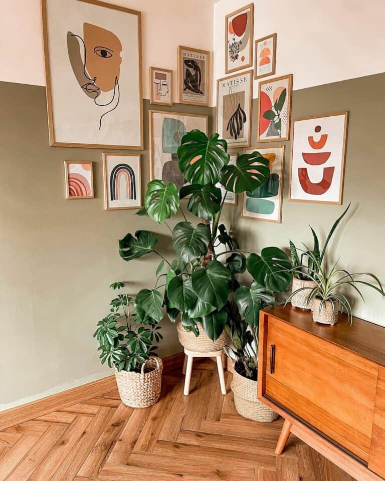 Creative Ways To Decorate a Corner