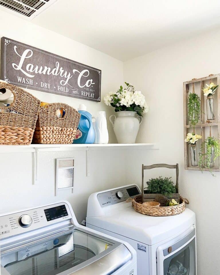 The Simple Beauty of Vintage Decor