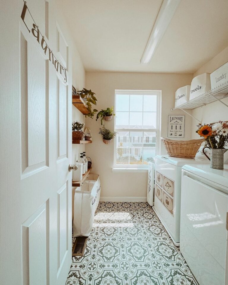 Neutral Walls Complement Graphic Flooring