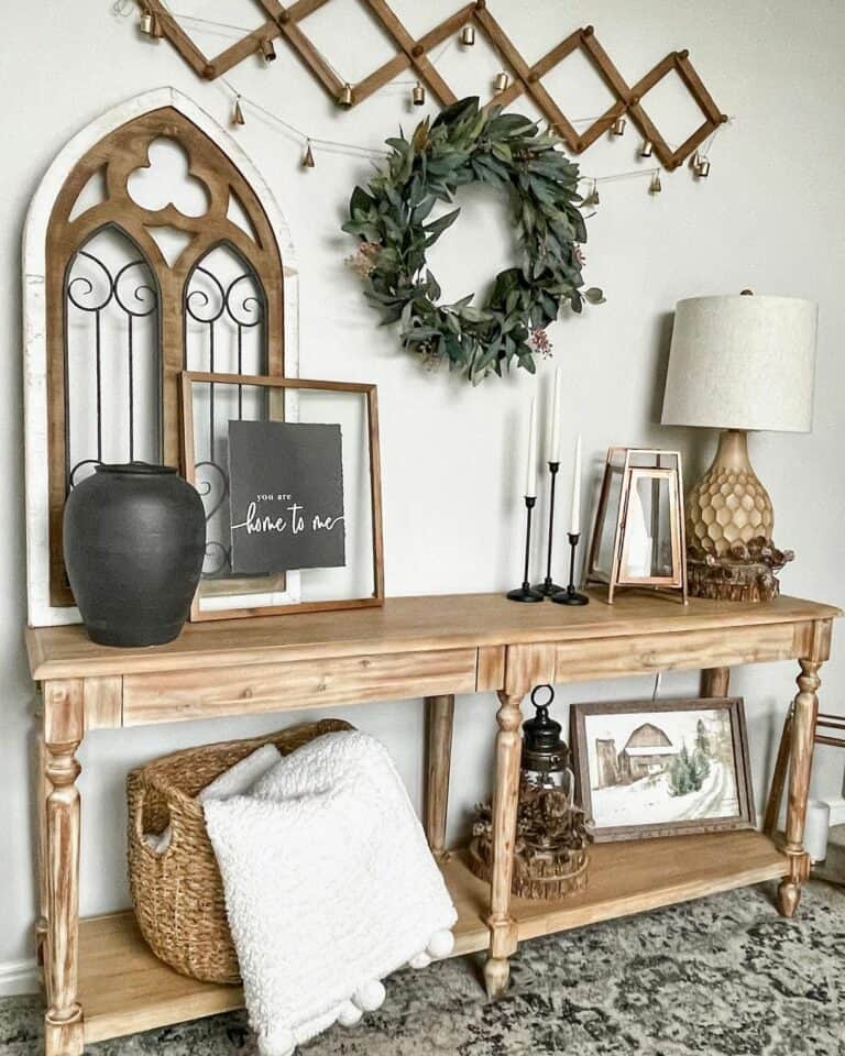 Wall Décor for in Between Seasons