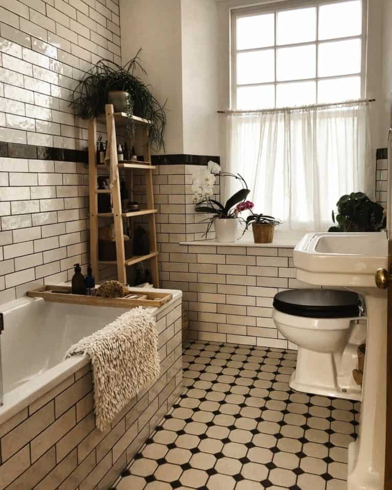 Vintage Bathroom Design Embraced by Tile
