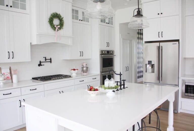 White Kitchen