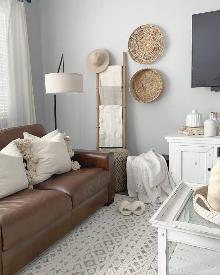 Blanket Ladder for Storage