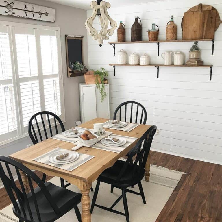 Dark and Light Contrasting Farmhouse Colors