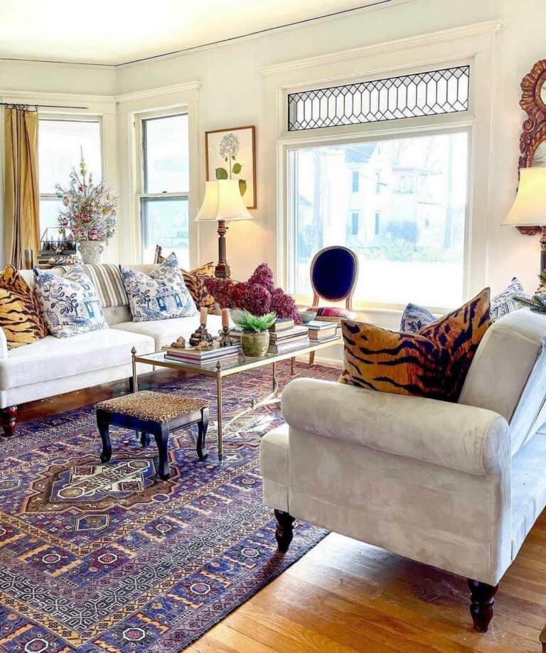 Transom Window Adds a Decorative Aspect