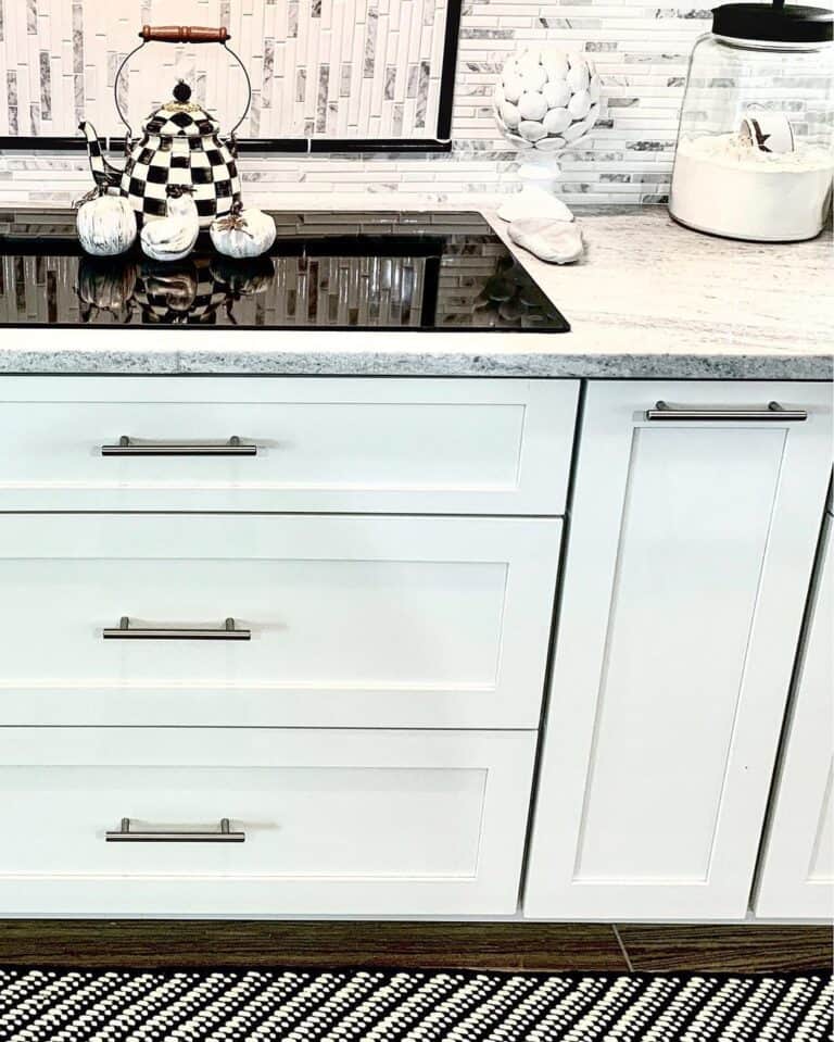 Farmhouse Kitchen with Black and White Decor