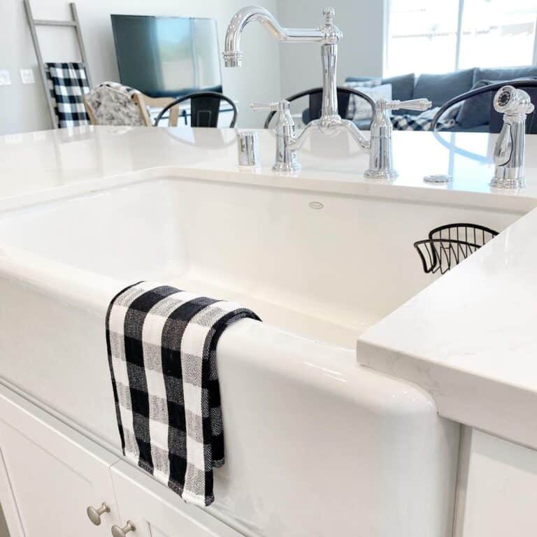 Black and White Checkered Kitchen Towel