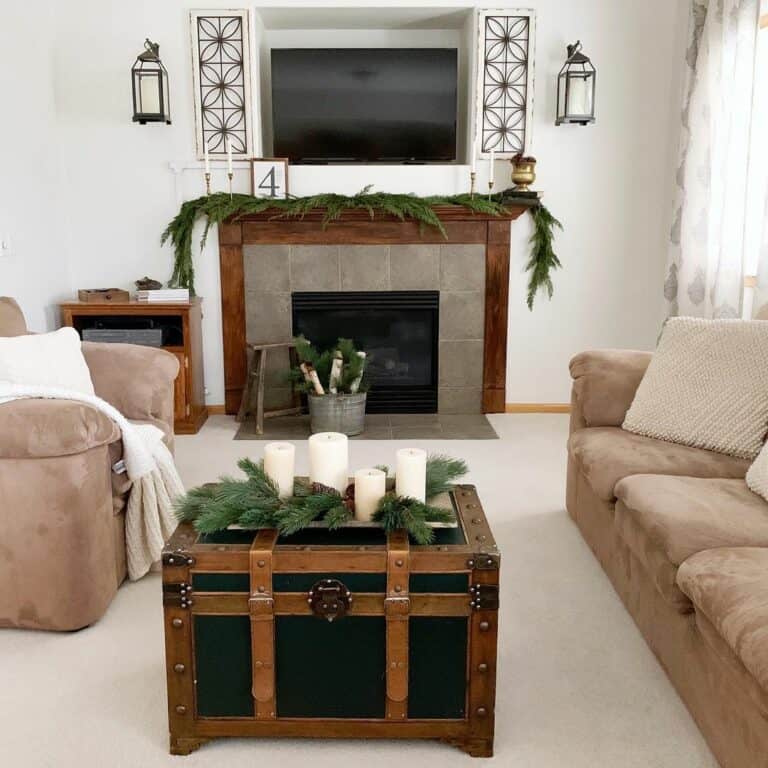 Carpet Emphasizes Living Room Furniture