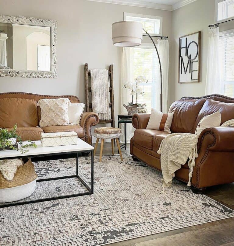 Warm Farmhouse Living Room With Modern Décor