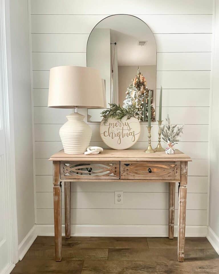 Neutral and Festive Farmhouse Entryway