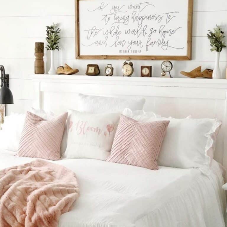 Romantic Headboard Décor Ideas