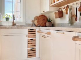 Brass Hardware Kitchen with Gold Sink Faucet