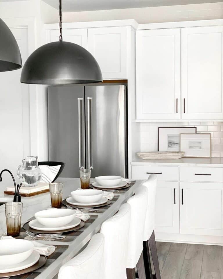 Modern Kitchen Island With Everyday Table Setting Ideas