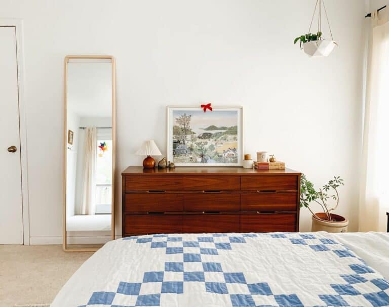 Simple Country Master Bedroom Design