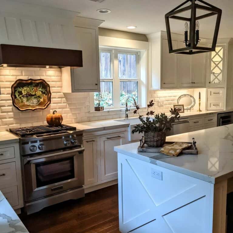 Farmhouse Kitchen With Recessed Lighting Ideas