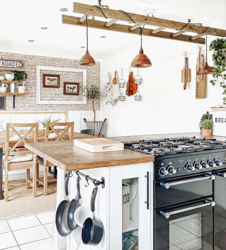 Breakfast Bar and Dining Room Ideas