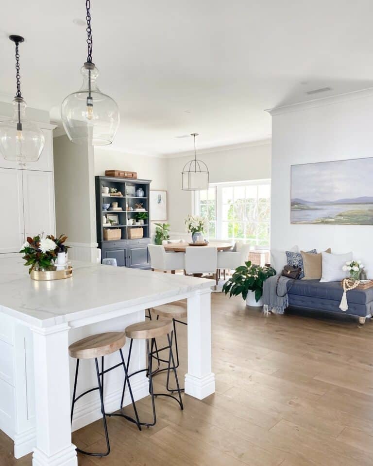 Large Breakfast Bar Ideas
