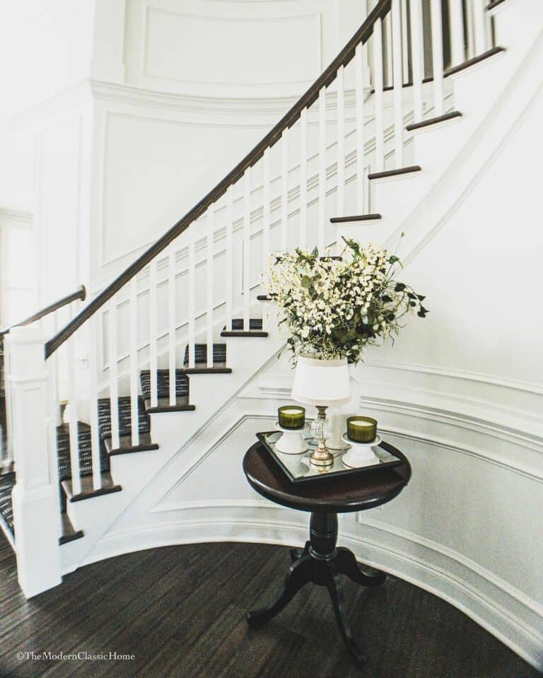 Décor Ideas for a Spiraling Staircase