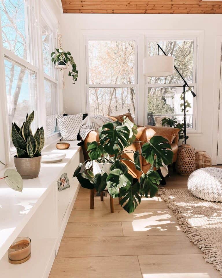 Sunroom Windows With Dual Purpose Bench
