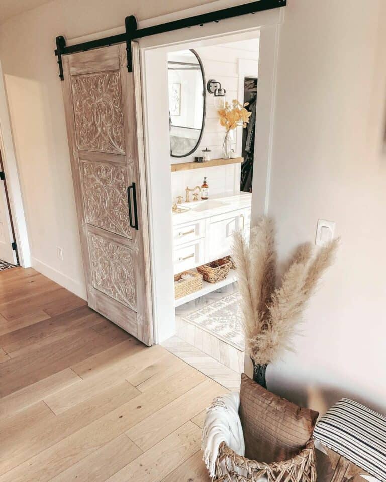 Mahogany Sliding Door in Neutral Bathroom