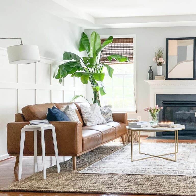 Modern Living Room Décor With Sleek Tan Leather Couch