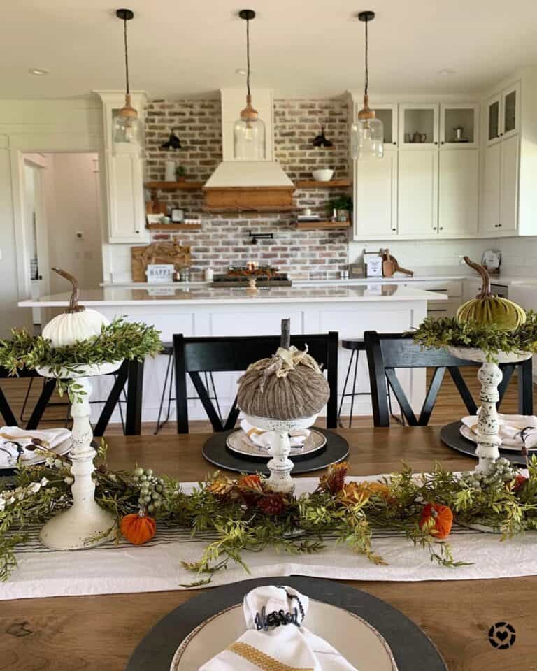 Fall Farmhouse Dining Décor