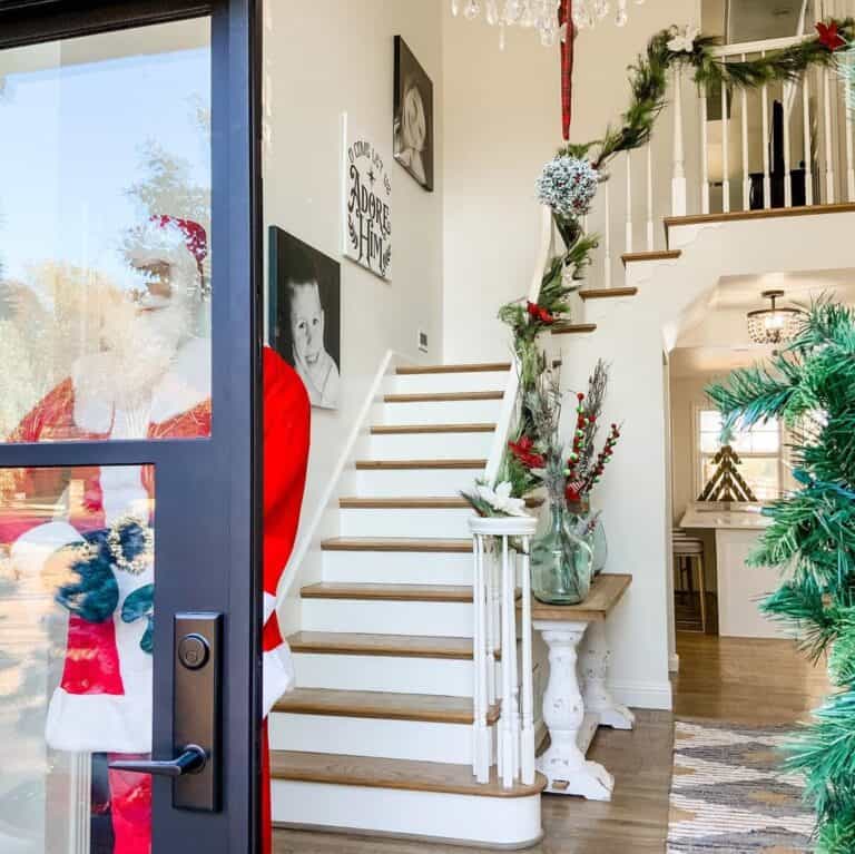Christmas Farmhouse Entryway Styling