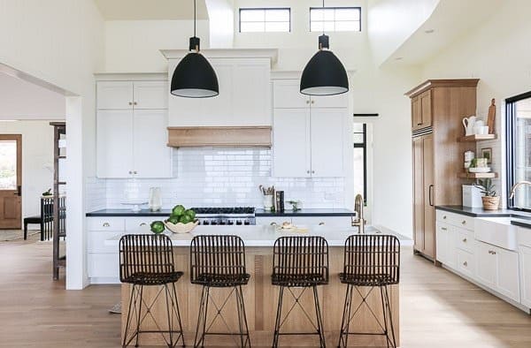Modern Kitchen Combines Wood