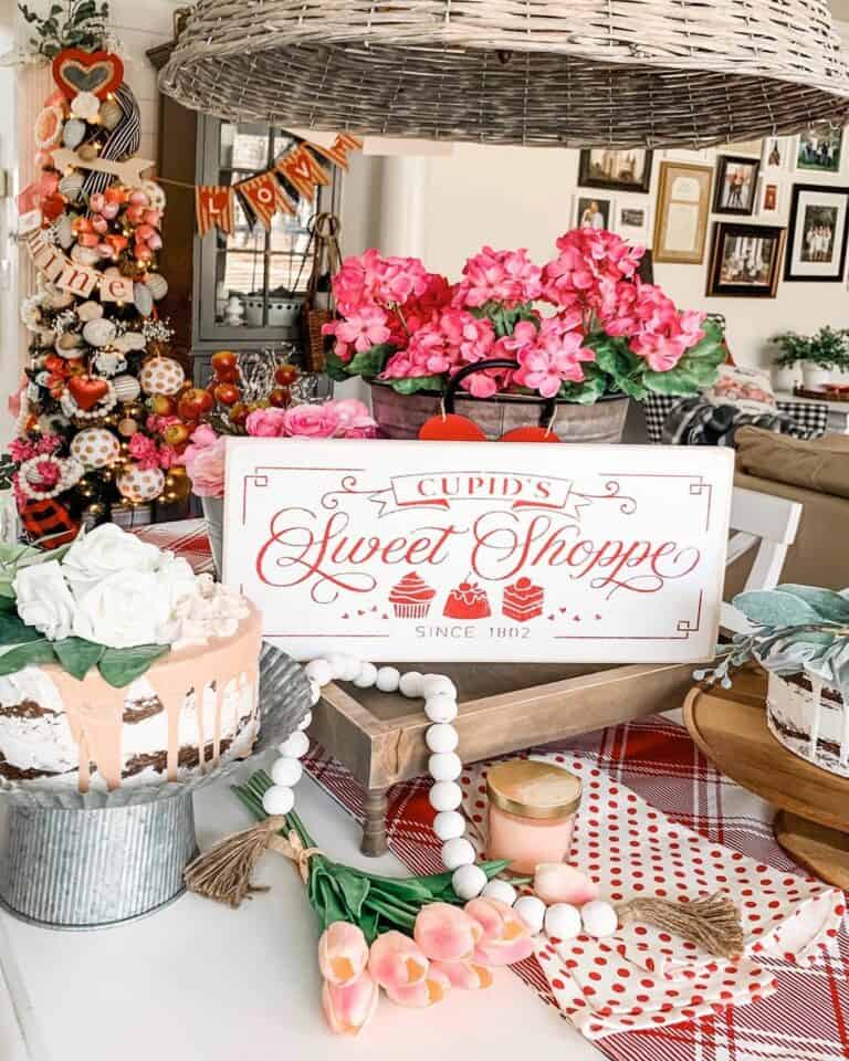 Pink Dining Table Décor for Valentine