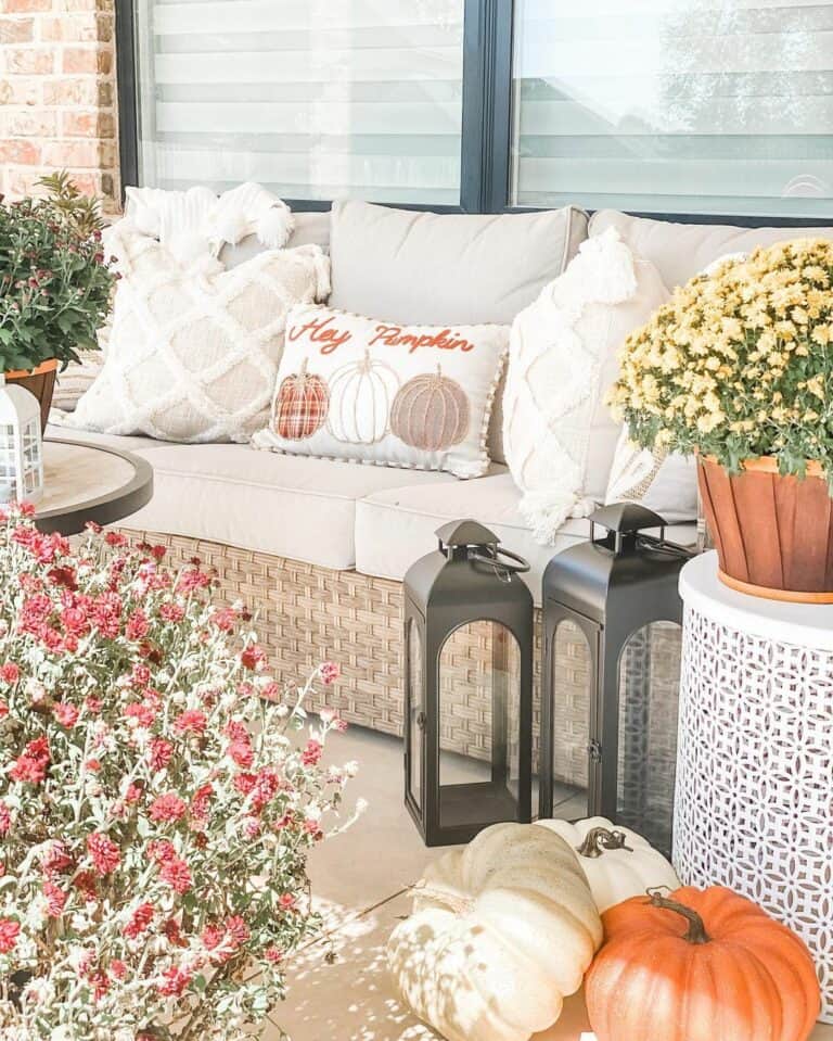 Metal Lantern Décor for Outdoor Space