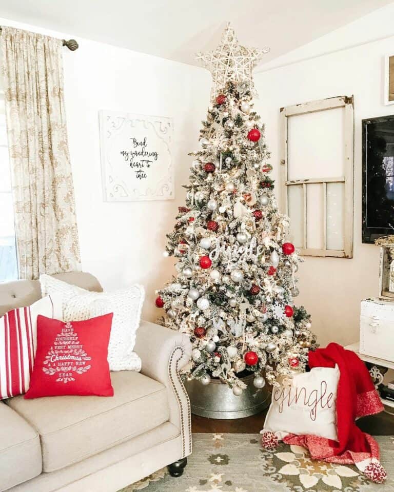 Silver Metal Tree Collar for Christmas
