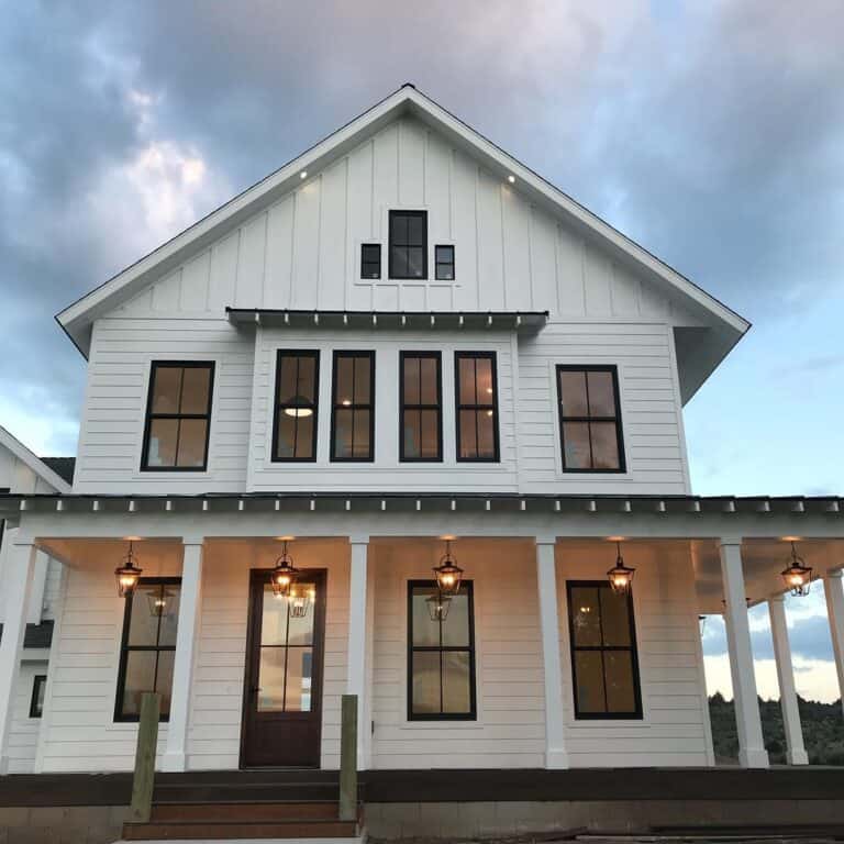 Farmhouse Outdoor Pendant Lighting on a Front Porch