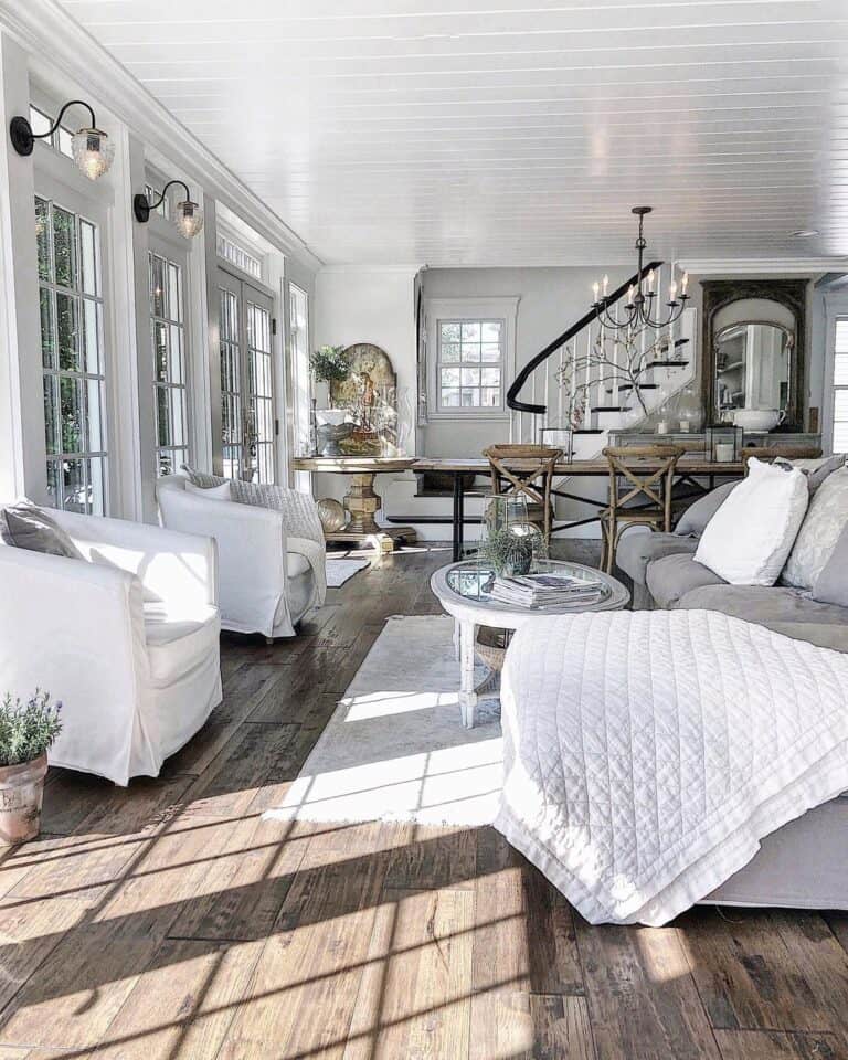 Open Concept Farmhouse Interiors Inspo